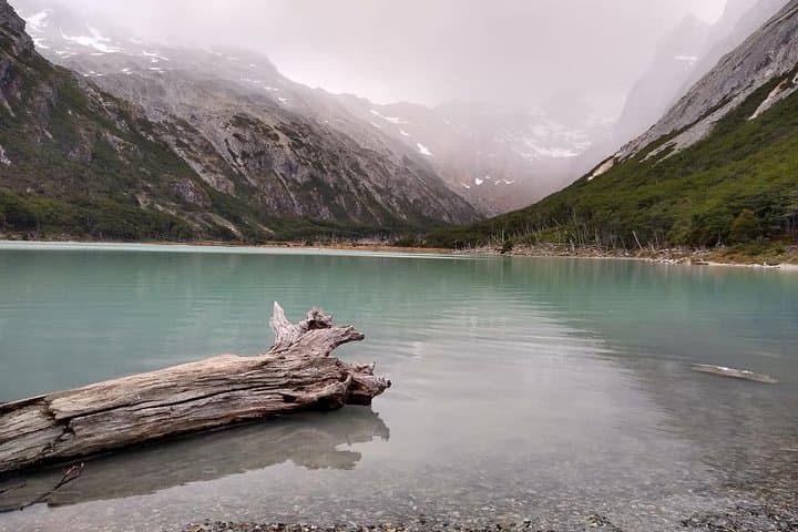 Trekking Laguna Esmeralda: Ushuaia Day Hike to the Emerald Lagoon photo 6