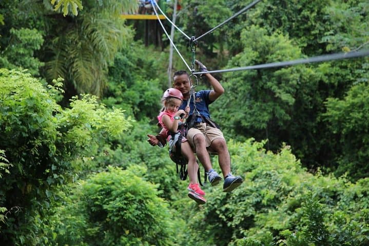 Roatán Zipline & Snorkel Adventure: 16-Line Canopy, Wildlife Park, and Coral Reef photo 2