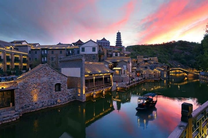 Simatai Great Wall & Gubei Water Town: Private Day Trip with Cable Car and Meal photo 4