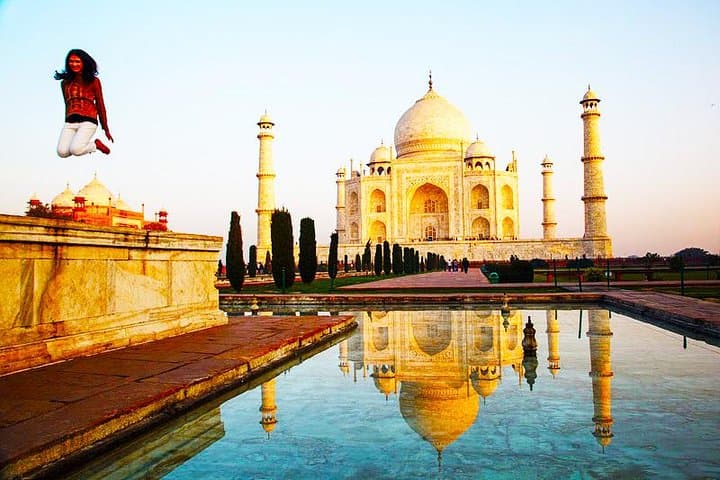Same-Day Taj Mahal & Agra Tour from Ahmedabad with Return Flights