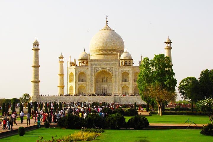 Same-Day Taj Mahal & Agra Tour from Ahmedabad with Return Flights photo 2