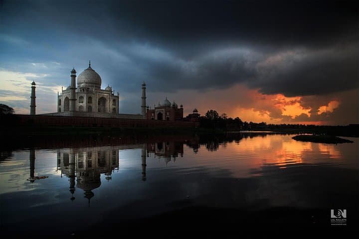 Sunrise at the Taj Mahal: Guided Day Trip from Delhi photo 5