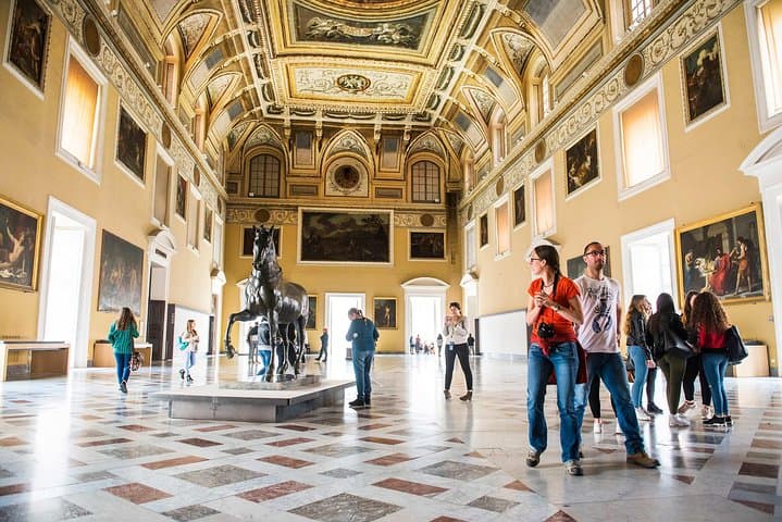 Pompeii and Naples Archaeological Museum: Private Archaeologist-Led Day Tour