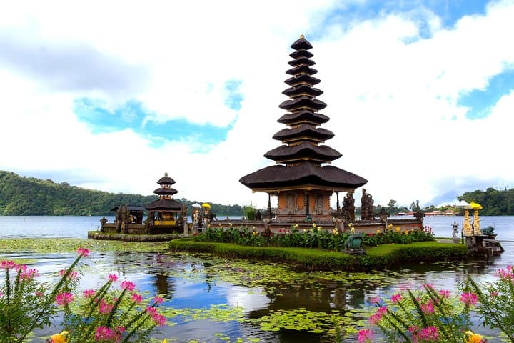 Bali Highlands Day Tour: Banyumala & Gitgit Waterfalls, Ulun Danu Beratan and Jatiluwih photo 5