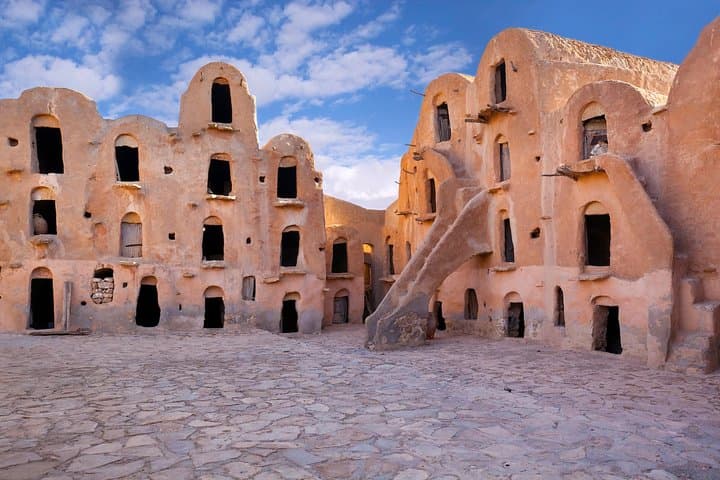 4-Day Tunisia Discovery Private Tour: Sahara Dunes, Roman Ruins & Berber Camps photo 4