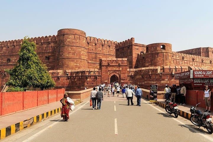 One-Day Agra Trip from Chennai — Taj Mahal & Agra Fort in a Day photo 2