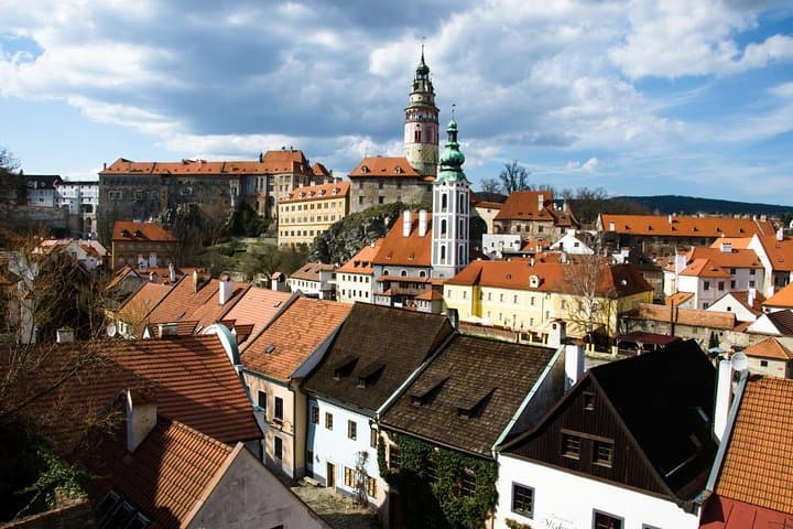 Private Scenic Transfer: Passau to Prague with 2-Hour Cesky Krumlov Guided Tour photo 5