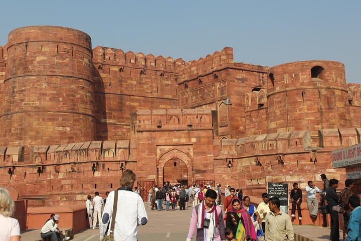 Mumbai Day Trip to Agra and Taj Mahal with Air Tickets
