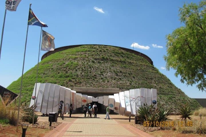 Cradle of Humankind & Lesedi Cultural Village Day Tour from Johannesburg photo 4