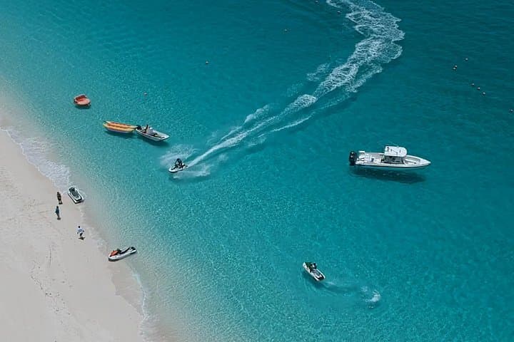 Private Big Bus Tour of Nassau: Custom 4-Hour Island Highlights photo 1