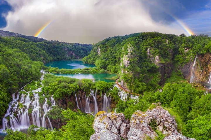 Luxury Private Transfer from Split to Zagreb with Stop at Plitvice Lakes