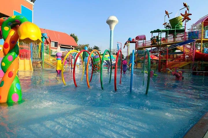 Dream World Bangkok: Complete Guide to Tickets, Rides & Snow Town photo 3