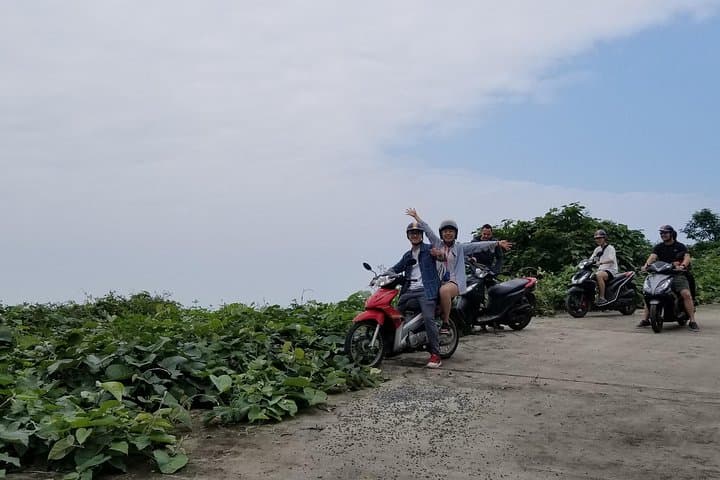 Scooter Adventure on Monkey Mountain: Son Tra Scooter Tour from Da Nang photo 5