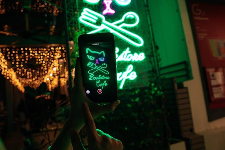 Hong Kong Night Tour: Private Evening Walk Through Sheung Wan, PMQ & Victoria Harbour photo 2