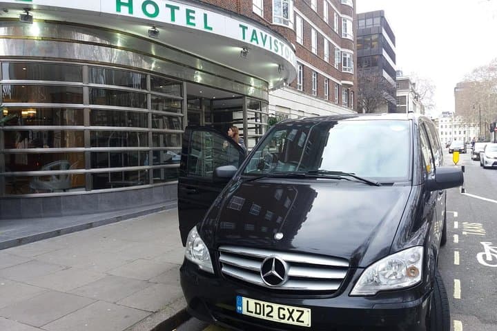 Gatwick to Central London Shared Shuttle — Reliable Airport Transfer to Hotels photo 5