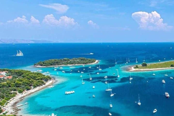 Blue Lagoon and Trogir Half-Day Boat Experience from Split