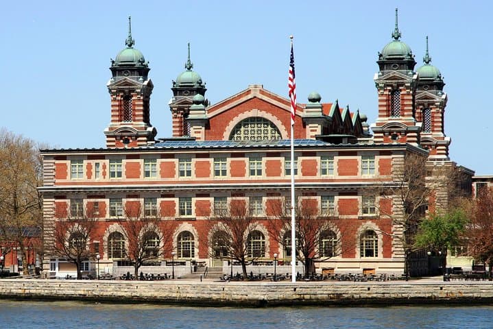 Statue of Liberty & Ellis Island Semi-Private Tour — Ferry, Fort Wood, and Immigration Stories photo 2
