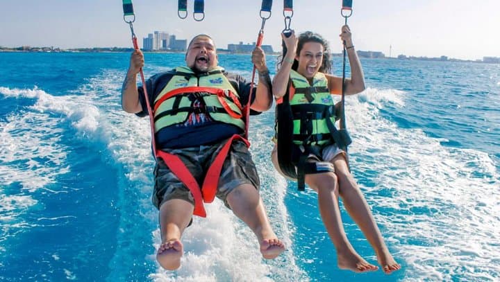 Cancun Parasailing Over the Hotel Zone: 80m Flight & Isla Mujeres Views photo 6