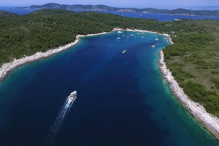 Discover the Adriatic: Speedboat Adventure to Hvar and Pakleni