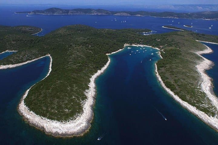 Discover the Adriatic: Speedboat Adventure to Hvar and Pakleni photo 3