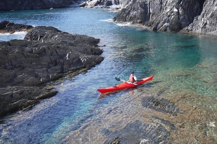 Sea Kayaking Cinque Terre: Half-Day Paddle from Monterosso to Vernazza