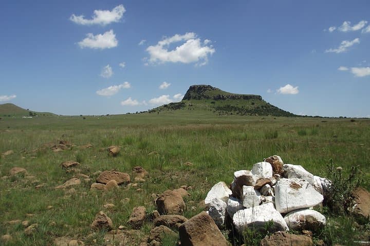 Rorkes Drift and Isandlwana Day Tour from Durban: Walk the 1879 Battlefields photo 4
