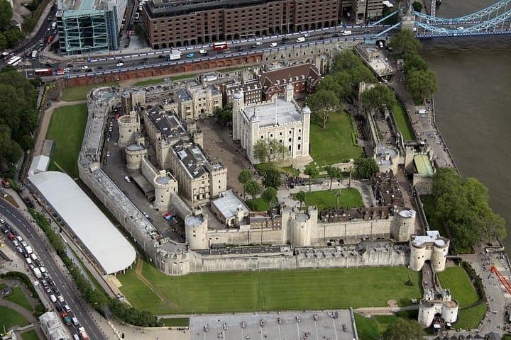 Private 4-Hour Tower of London and St Paul's Cathedral Guided Tour photo 1