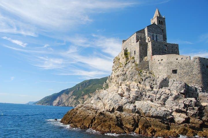 Cinque Terre Sailing Day Trip from La Spezia: Swim, Sail & Lunch Along the Italian Riviera photo 5