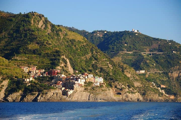 Cinque Terre Sailing Day Trip from La Spezia: Swim, Sail & Lunch Along the Italian Riviera photo 6