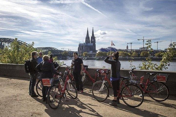 Cologne Private Group Bike Tour: Rhine, Cathedral & Old Town