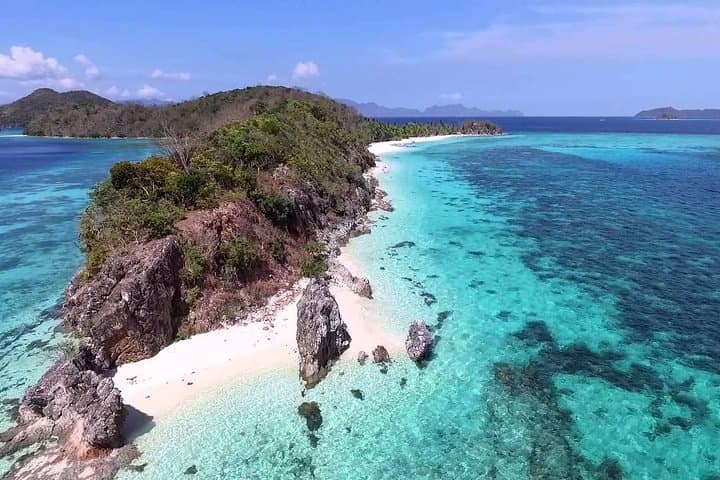 Coron Island Escapade: Malcapuya, Banana & Bulog Dos Day Tour