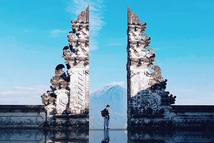 East Bali Day Tour: Lempuyang Gate of Heaven, Tirta Gangga, Taman Ujung & Virgin Beach