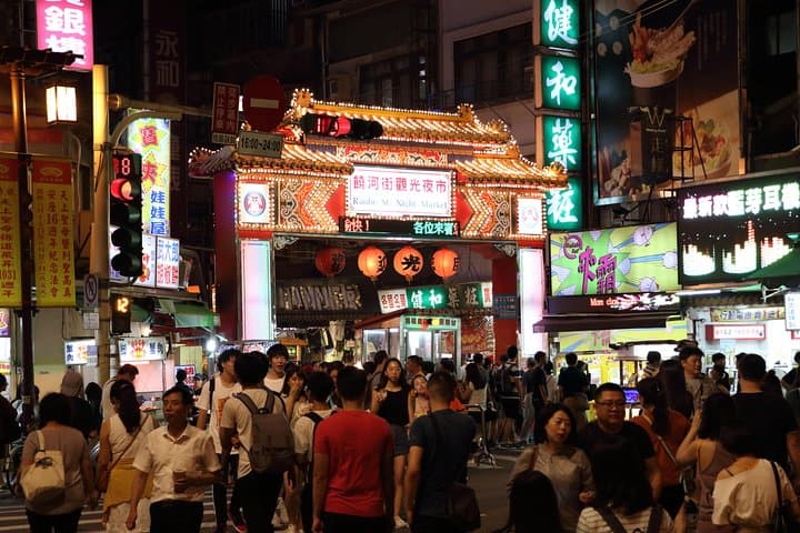 Private 8-Hour Taipei Charter: Shifen Waterfall, Sky Lanterns & Jiufen Tea Houses photo 2