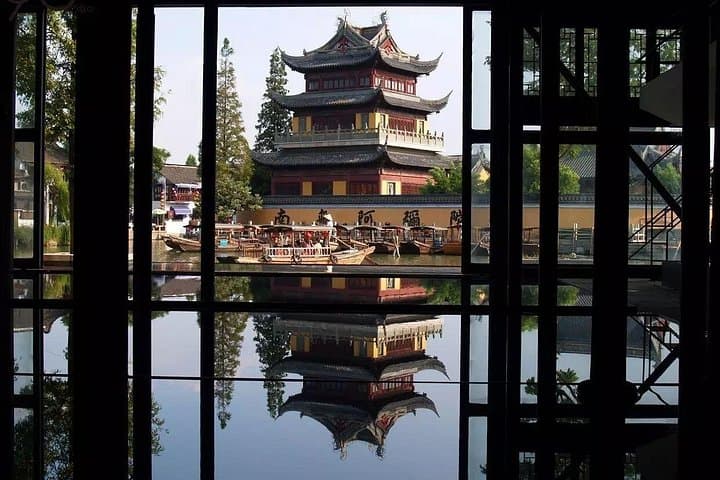 Zhujiajiao Water Town Private Tour with Shanghai Acrobatic Show photo 2