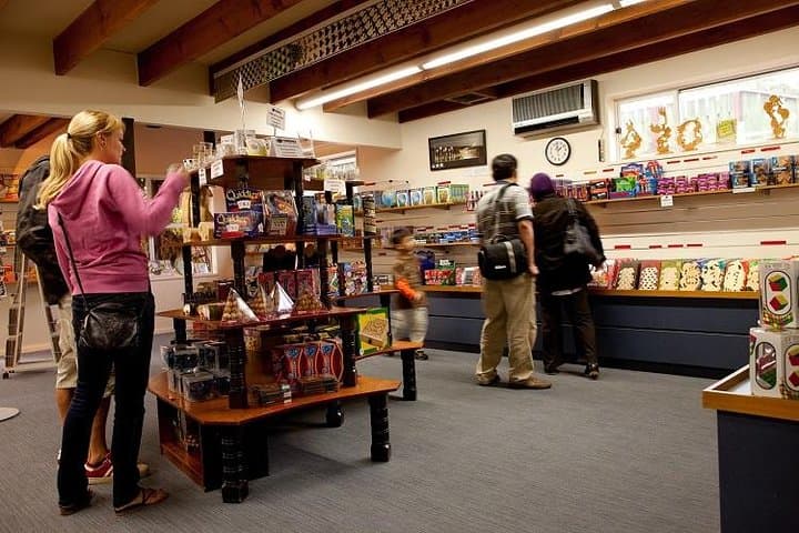 Explore Puzzling World Wanaka: Great Maze, Illusion Rooms & Puzzle Café photo 5