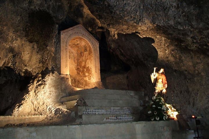 Lakes of Monticchio Private Tour — Explore Volcano Vulture, Basilian Abbeys & Lakeside Trails photo 4
