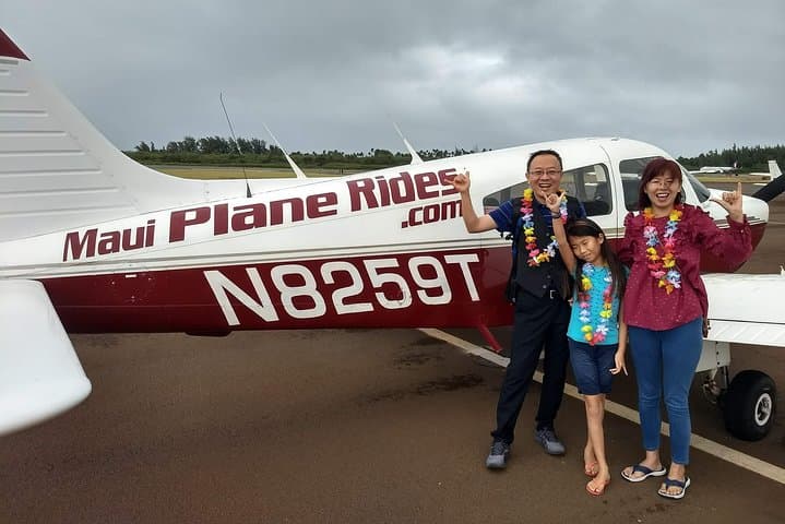 Maui Private Air Tour: 60-Minute Flight Over Molokai, Kahoʻolawe & Molokini photo 2