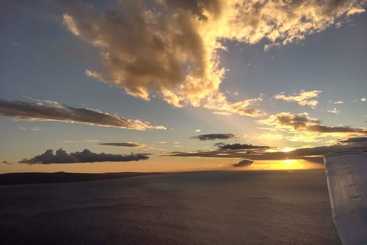 Private Maui Sunset Flight with Champagne — Romantic Aerial Tour Over West Maui