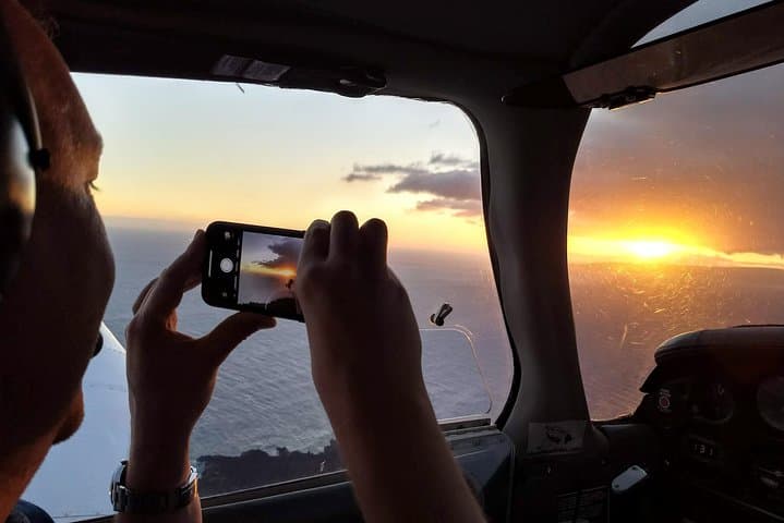 Private Maui Sunset Flight with Champagne — Romantic Aerial Tour Over West Maui photo 3