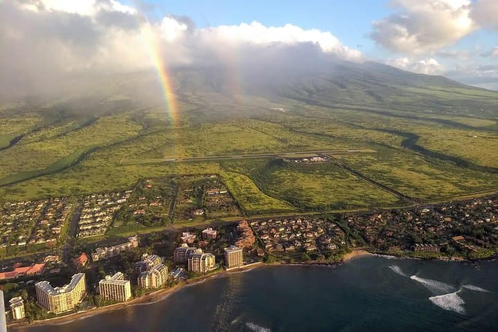 Private Maui Five-Island Air Tour — Molokini, Lanai, Kahoolawe & West Maui from Kahului photo 6