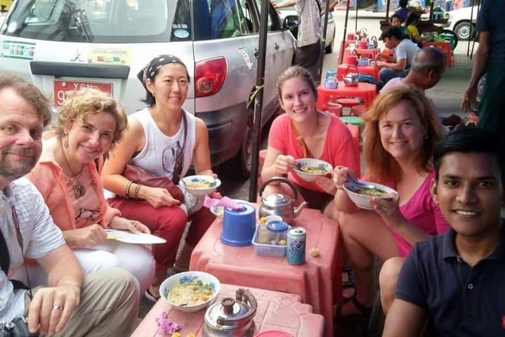 Beijing Hutong Street Food Walking Tour — Private Tasting & Bizarre Eats photo 5