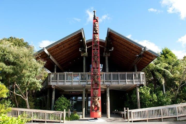 Private Auckland City and Countryside Tour — 4–5 Hour Guided City & Coast Highlights photo 2