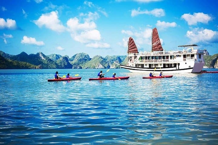Lan Ha Bay Deluxe Overnight Cruise & Kayaking from Cat Ba — 2-Day Guide photo 4