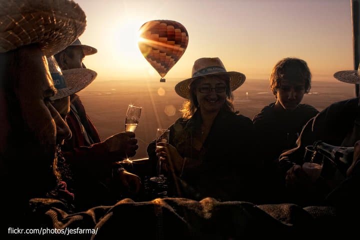Sunrise Hot-Air Balloon Over Seville — Breakfast & Cava Flight photo 2