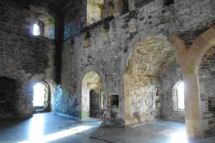 Outlander Special: Private 5-Hour Tour to Doune, Blackness & Midhope from Glasgow photo 5