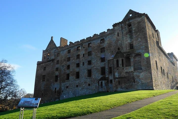 Outlander Tour from Glasgow: A Private Day Trip to Doune, Linlithgow, Blackness & Lallybroch photo 4