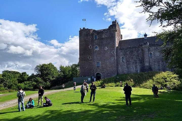 Outlander Filming Locations Day Tour from Edinburgh: Lallybroch, Doune & Luss photo 6