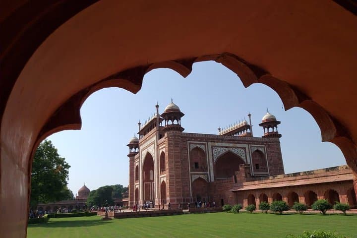 Rajasthan Heritage Tour: 16-Day Palaces, Forts & Taj Experience photo 5