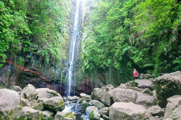 Rabaçal to 25 Fontes: Challenging 17km Levada & Waterfall Trek in Madeira