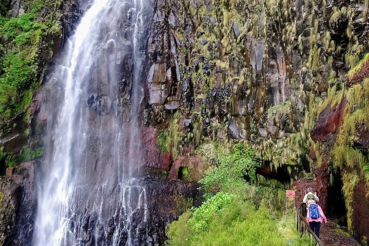 Rabaçal to 25 Fontes: Challenging 17km Levada & Waterfall Trek in Madeira photo 5